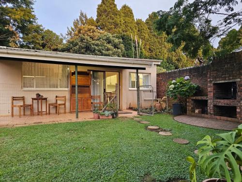 Leopards Tree Garden Cottage
