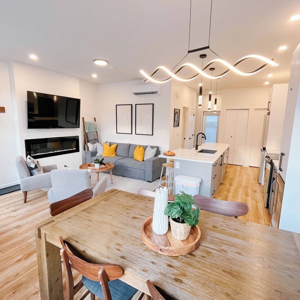 Licensed - BRAND NEW - 2 Blocks from lake - 3 BDR
