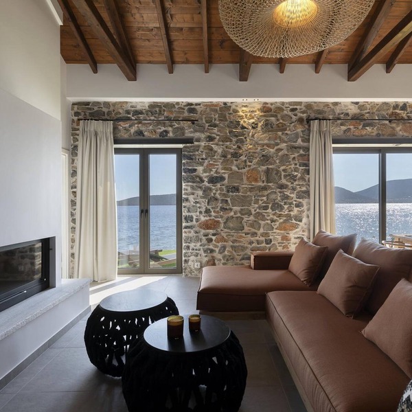 Lichnos Luxury Suite