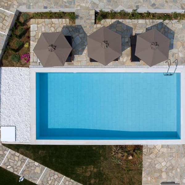 Lichnos Luxury Suites