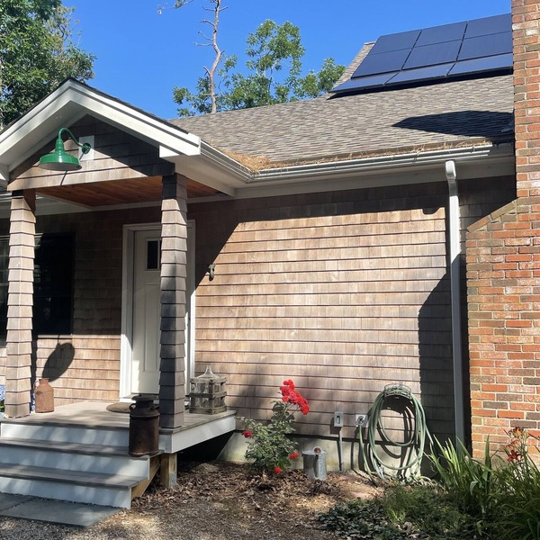 Light, Airy Contemporary, Walk To Dyer Pond along Woodland Path