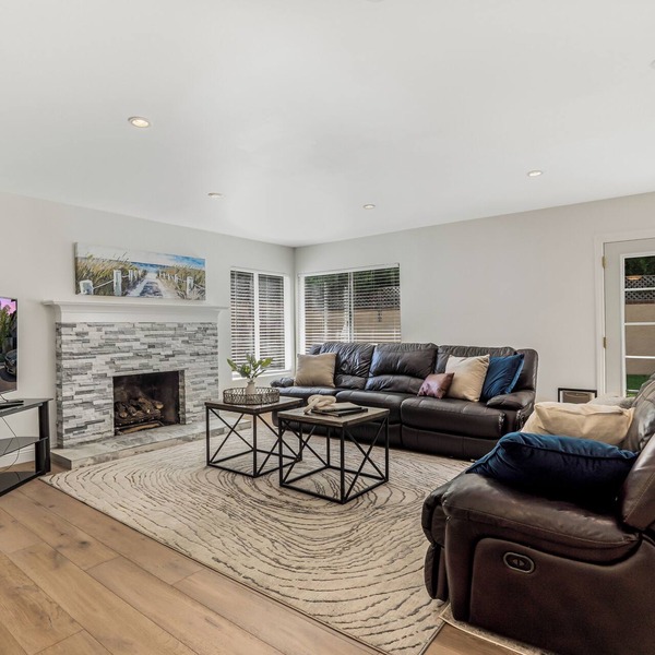 Light and bright spacious family or executive home