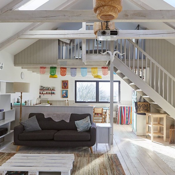 Light and Spacious Holiday Barn in North Cornwall