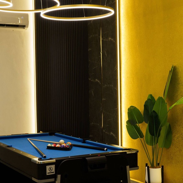Light Luxury Villa with Pvt Pool & BBQ for 18pax Staycation in Melaka City.