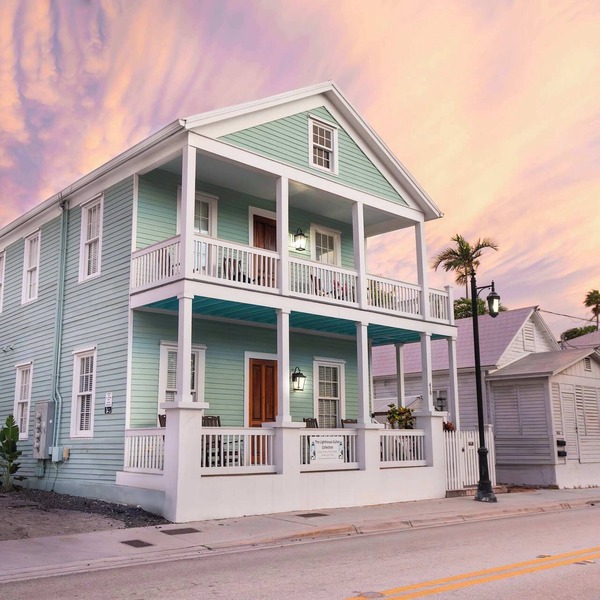 Lighthouse Suites Collection