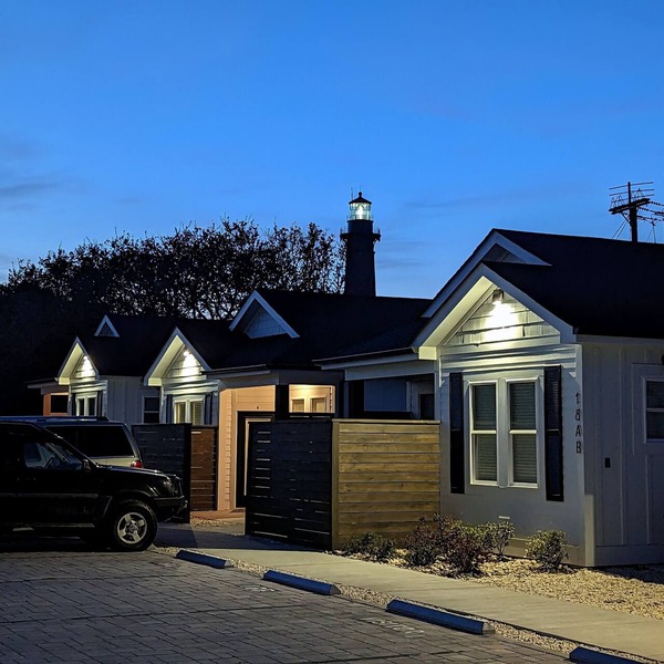 Lighthouse Views, Beach Parking Pass, & Furry Family Members Welcomed