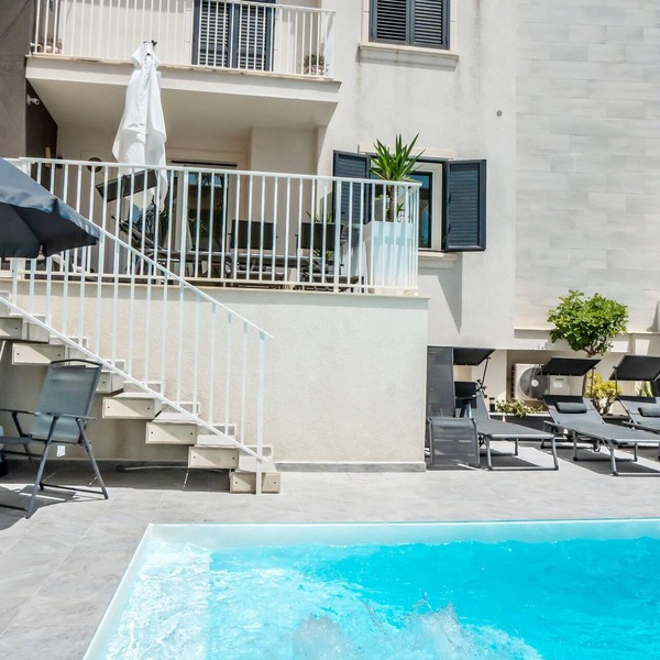 Limone Scirocco Holiday House with Heated Pool