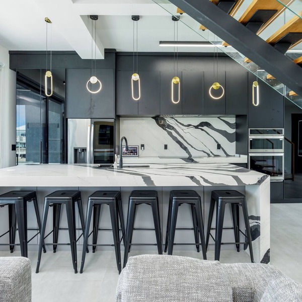 LIQUID Luxury Beachfront Villa Rooftop 2 Pool, Spa Baths & GYM - Turks &Caicos