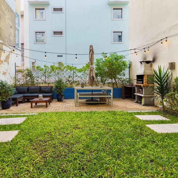 Lisbon Private Terrace APT (w/BBQ) w/AC's - 10min walk to City Center