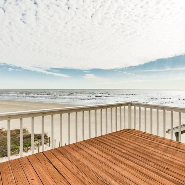Literally on beach, unobstructed ocean view