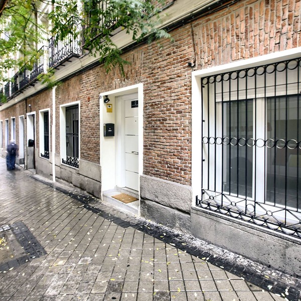 Live the most authentic Madrid in this apartment in the Retiro neighborhood