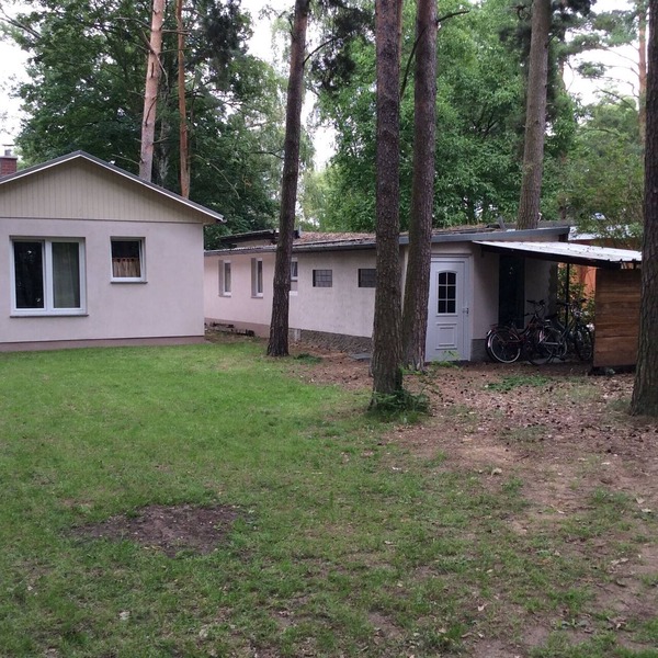 Located directly on the water and in the middle of the local recreation area.