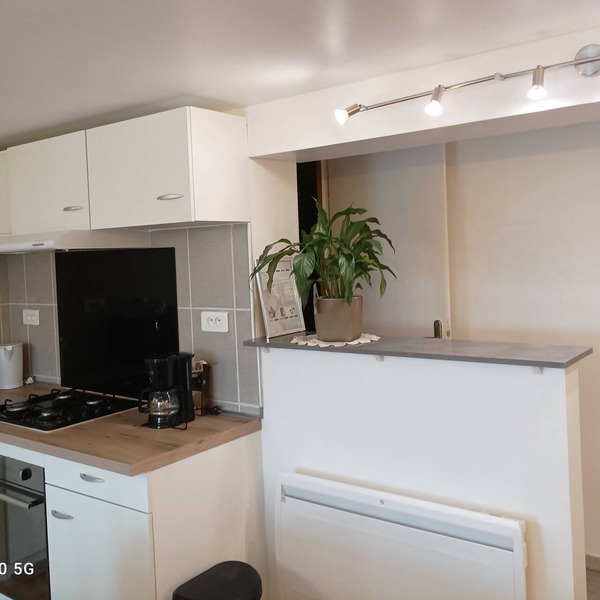 Logement de Type 3 Avec Terrasse Privative, A 10 Minutes du lac D'aiguebelette