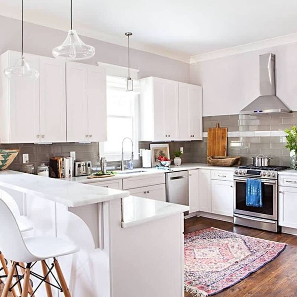 Long Term Pet Friendly 3 BR Townhome, Grill, Patio, 3 Blocks to Publix, 5 Mins to 5 Points, 15 Mins to Broadway, 24 Hour Hospitality Team, Perfect for Families, 31+ Day Stay