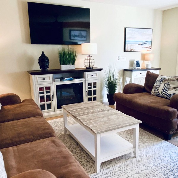 Look no further! Gulf of Mexico , steps to waterfront! Gulf Getaway 😀🌞🏝👙🌊