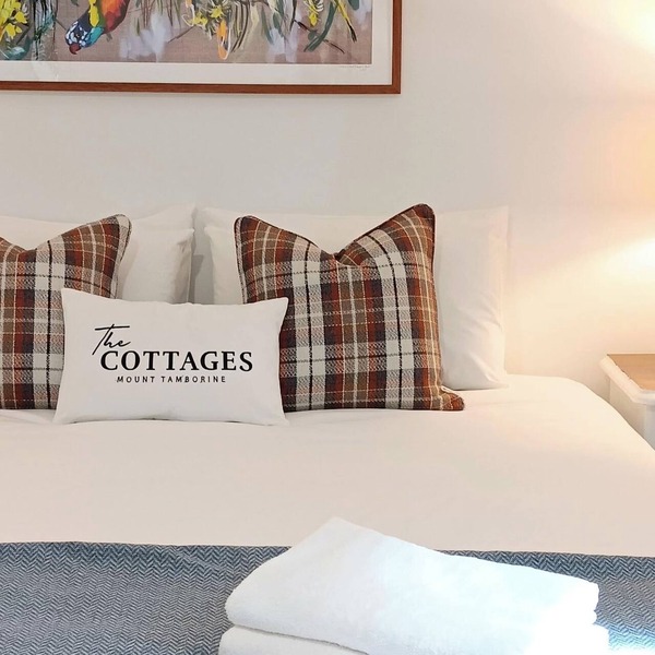 Lorikeet Cottage - Mount Tamborine