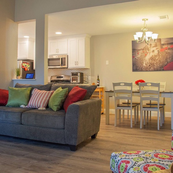 ☆Lovely 3BD private unit near Georgetown DT & SU☆