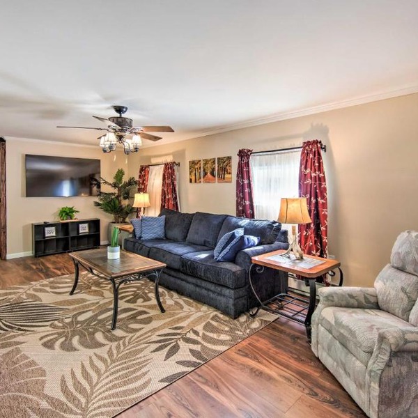Lovely Moshannon Ground Apartment w/Fire Pit