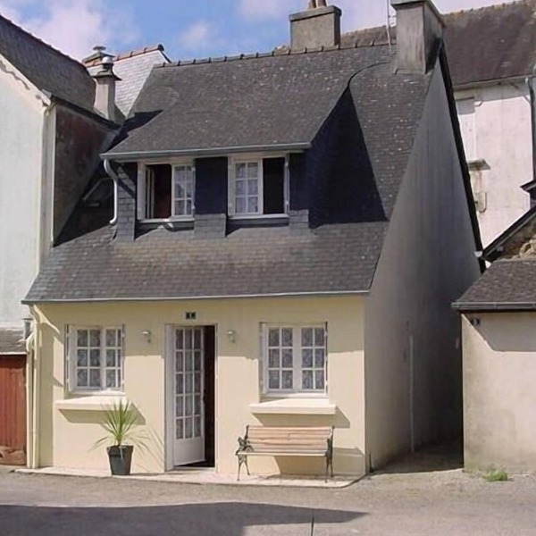 Lovely, quiet cottage, gite with log fire within National Park FREE WIFI