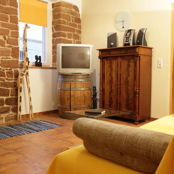 Lovingly restored apartment in the middle of the city for 2 people.
