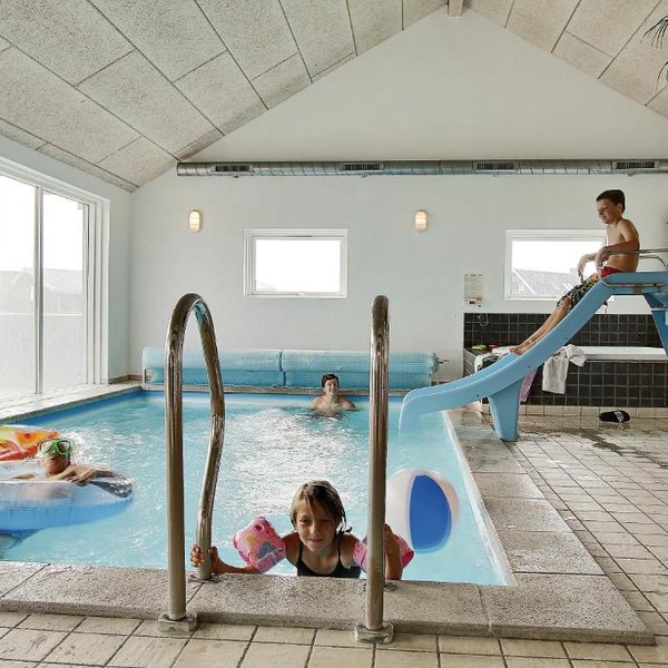 Luksus-poolhus B5