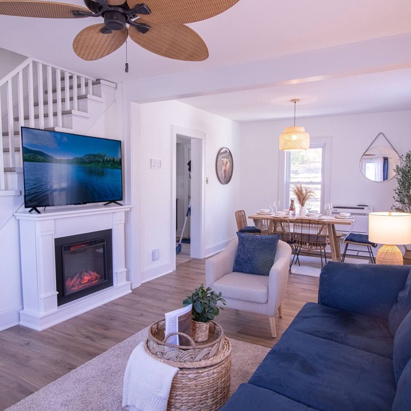 Luxe Mountain Getaway, Fire Pit,Arcade, Hot Tub, Near Lake Minnewaska