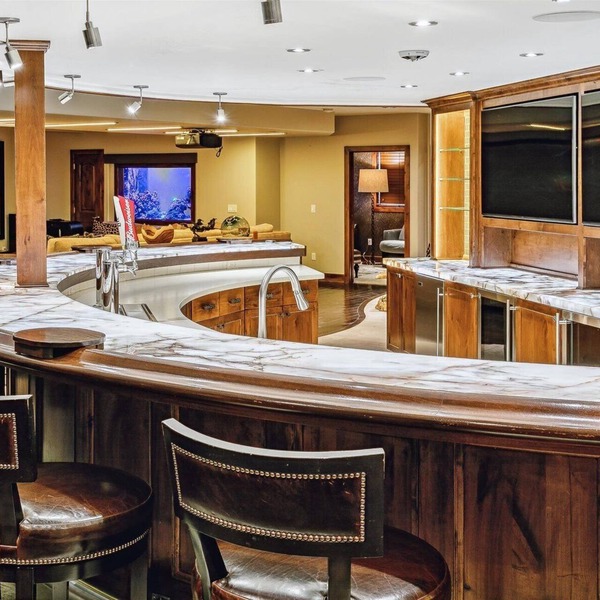Luxurious 19K Sqft Ranch Estate Perfect for Groups, Events & Corporate Retreats
