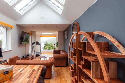 Luxurious 2 Bdrm Seaview Cottage 1