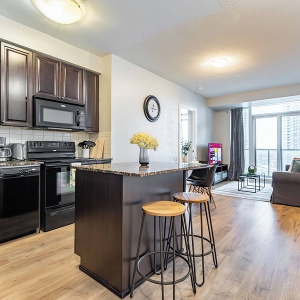 Luxurious 2BR-2Bath Condo in Mississauga SquareOne