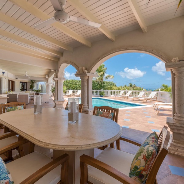 Luxurious 4bdr/4 1/2 bath Villa Rental in Orient Bay