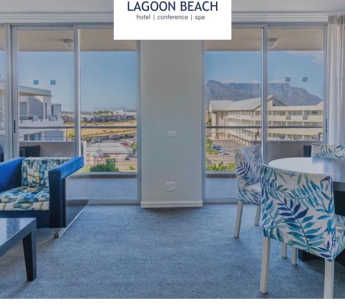 Luxurious Accessible Apartment with Ocean Views in Kaapstad