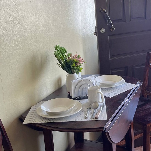 "Luxurious Central Apt | 5 min from the airport!"