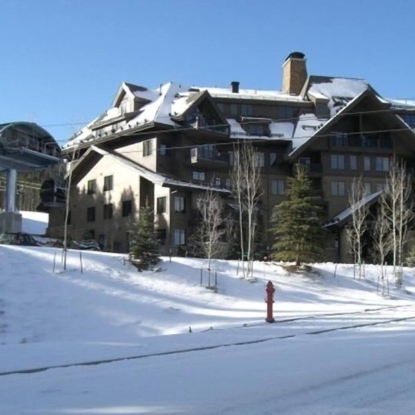 Luxurious Crystal Peak Lodge, 2 BR/2 BA, Ski-in/Ski-Out