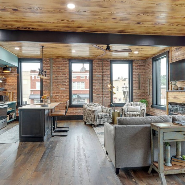 Luxurious Downtown Murphy Vacation Rental Loft!