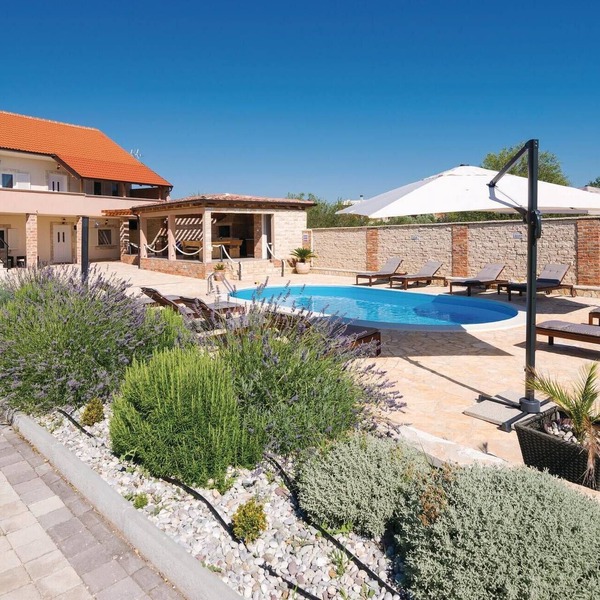 Luxurious home in Gorica
