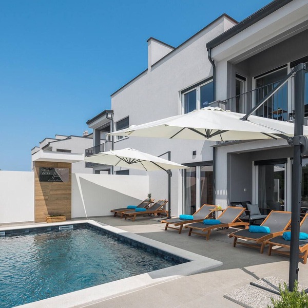Luxurious home in Nova Vas