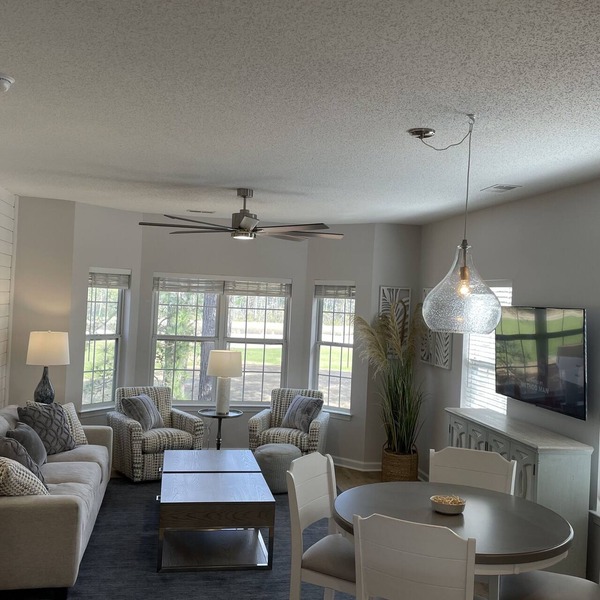 Luxurious Legends Golf Course Condo