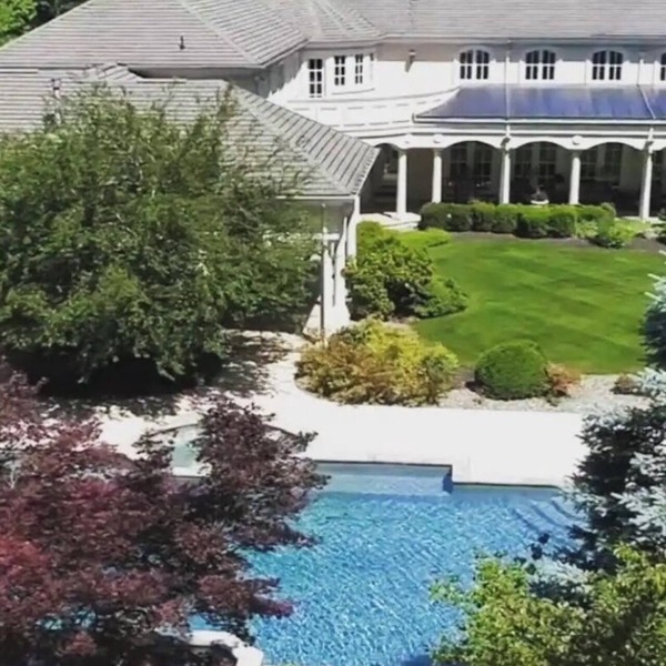 Luxurious Mansion Country Retreat- 45 mins to NYC