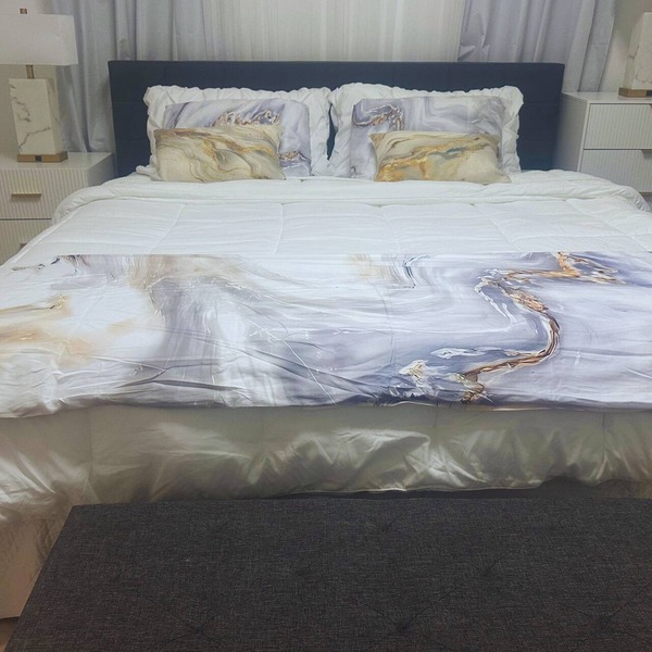 Luxurious Master Bedroom in pleasant Pahrump with AC, fitness room, WiFi