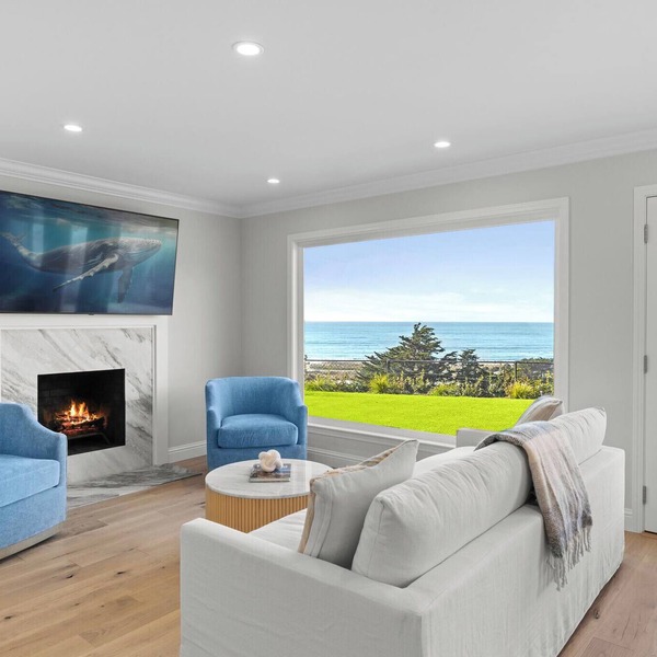 Luxurious Private Coastal Home – Hot Tub & Ocean Views Near San Francisco