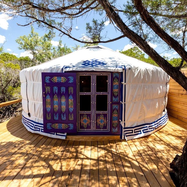 Luxurious Romantic Yurt with Hot Tub in Dripping Springs, Texas