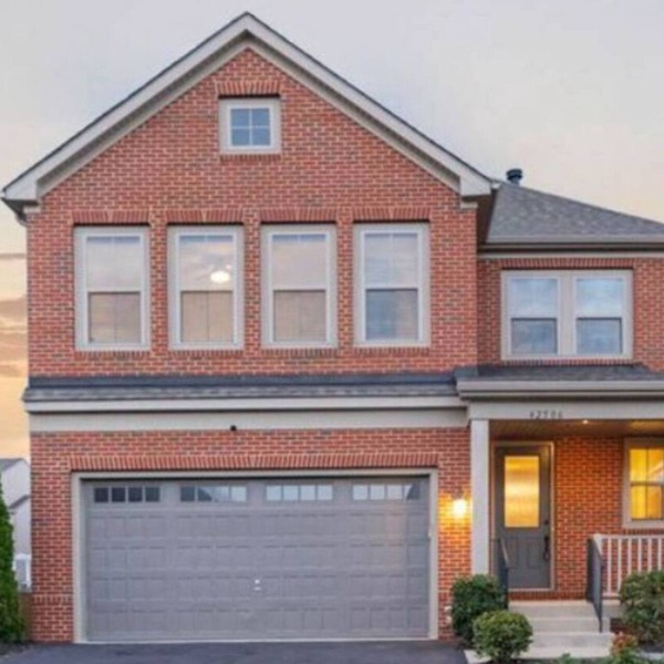 Luxurious Stylish 5BD+Office/13Mins IAD Airport