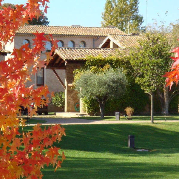 Luxuriously restored farmhouse near Girona in the heart of Catalunya