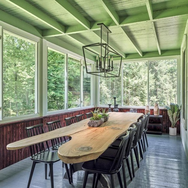 Luxuriously Restored Farm Cabin