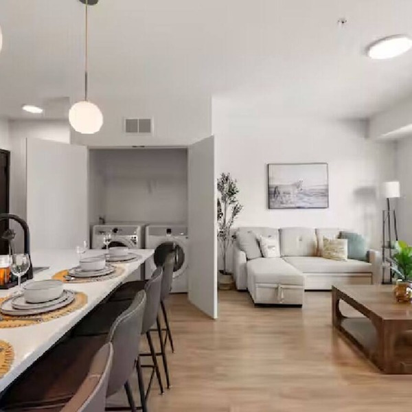 Luxury 2Bd Condo DT Minneapolis, Minutes From Convention Center & US Bank Arena