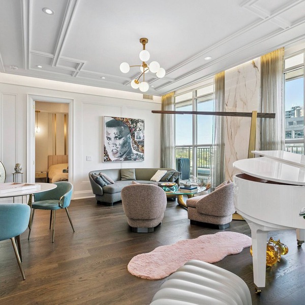 Luxury 2bed3bath Condo in Yorkville | Gym |Parking