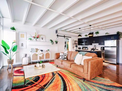 Luxury 2BR 2BA Loft Ice District W Heated Parking