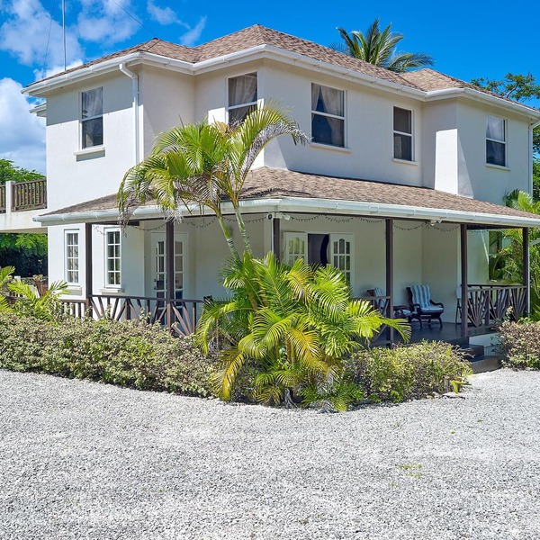 Luxury 6 Bed Villa With Pool, Mullins Bay