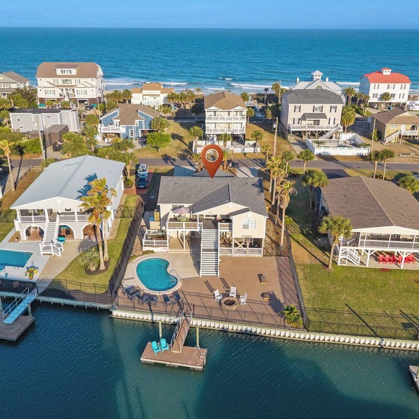 Luxury 8BR WATERFRONT Retreat w/Heated Pool & Private Dock