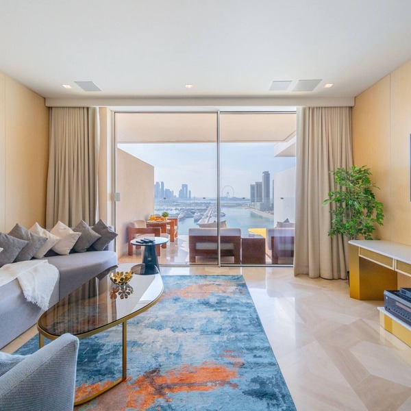 Luxury Apt & Private Beach - FIVE Palm Jumeirah